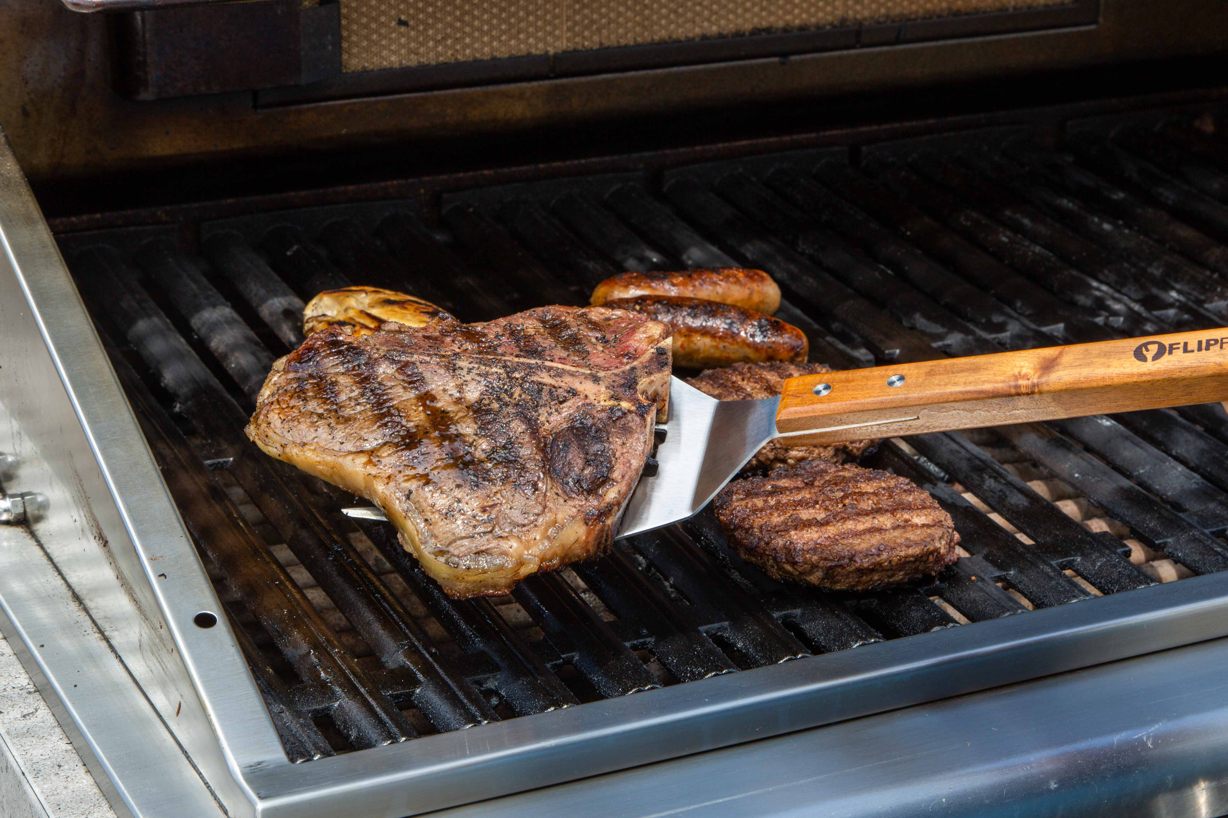 Love Grilling? This Innovative 5-in-1 Tool Is a Must-HAVE